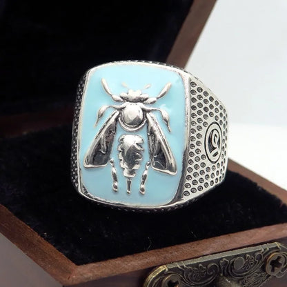 Signet Bee Ring (Class Ring Style) - Yurei Works