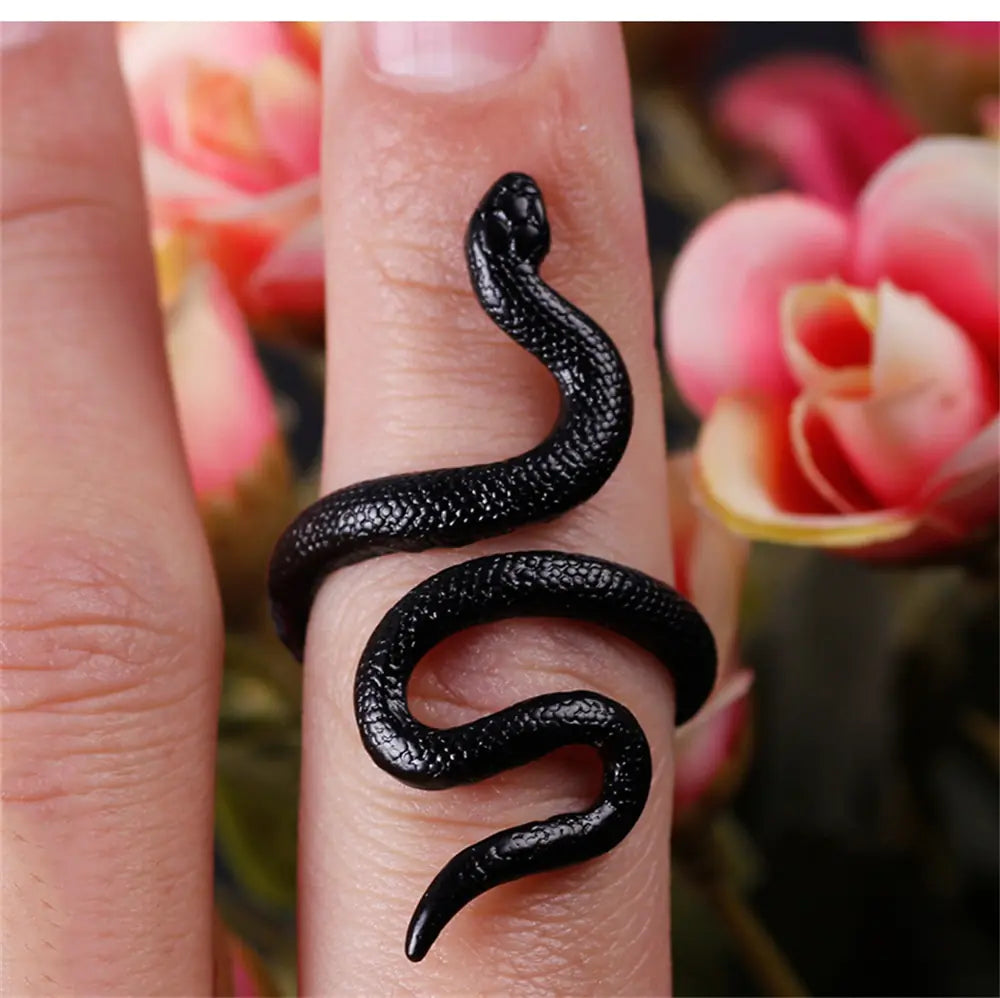 Punk Goth Snake Ring - Yurei Works