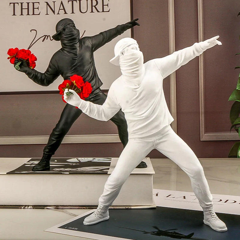 Flower Thrower Statue - Yurei Works