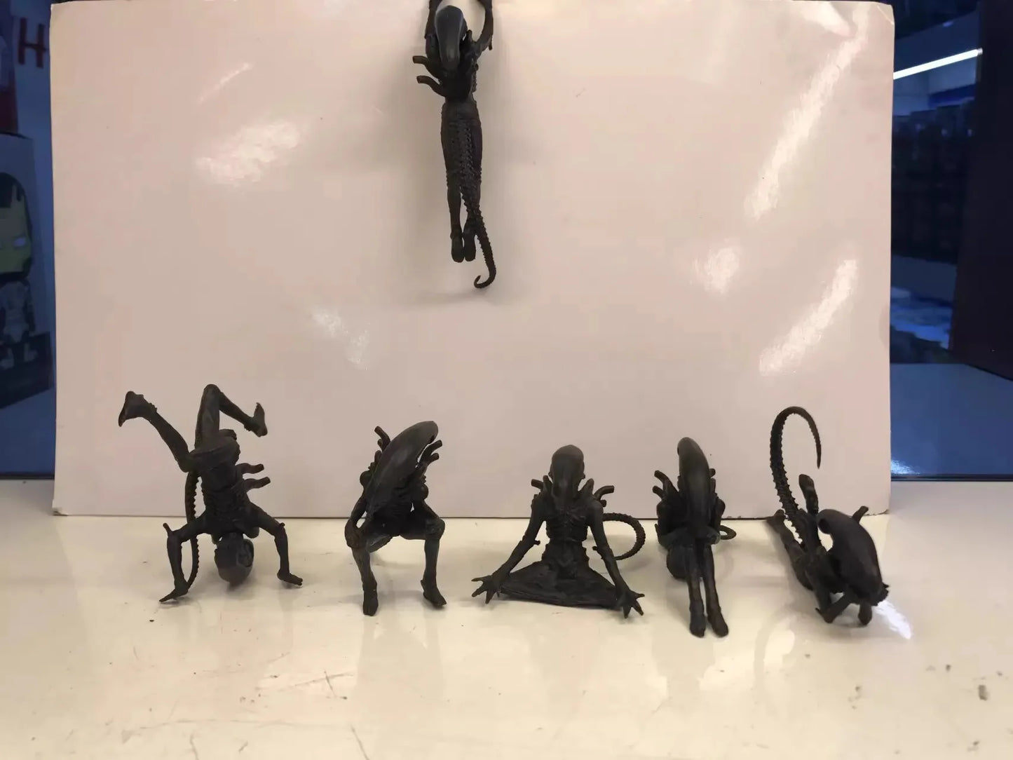 6pcs/Set Alien Xenomorph Action Figures - Halloween Decoration Ornaments, Anime Collectibles Gift for Kids - Yurei Works