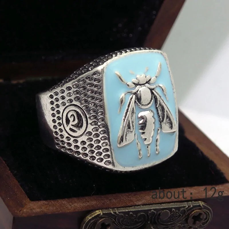 Signet Bee Ring (Class Ring Style) - Yurei Works