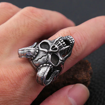 Gothic Vampire Skull Ring - Yurei Works