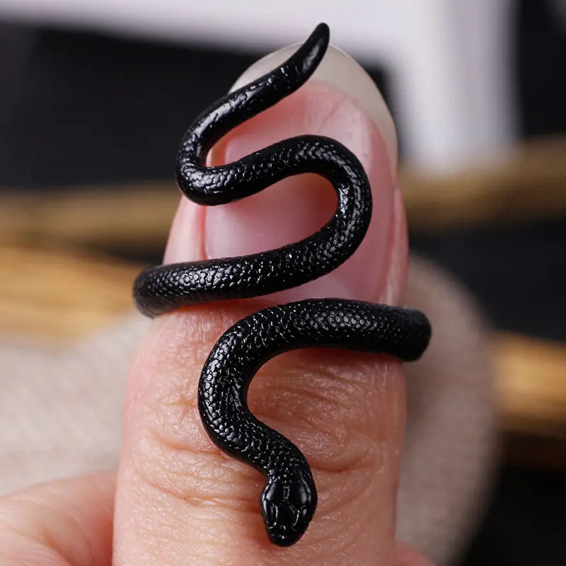 Punk Goth Snake Ring - Yurei Works